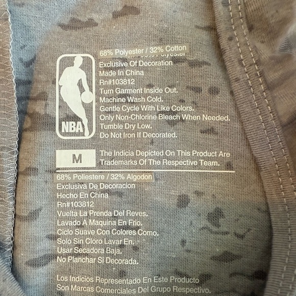 NWT NBA Thunder Gray Burnout Tank Top - Picture 5 of 5